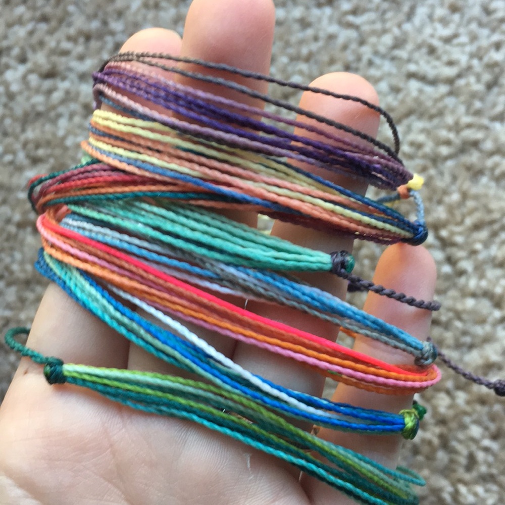 8 pura vida bracelets